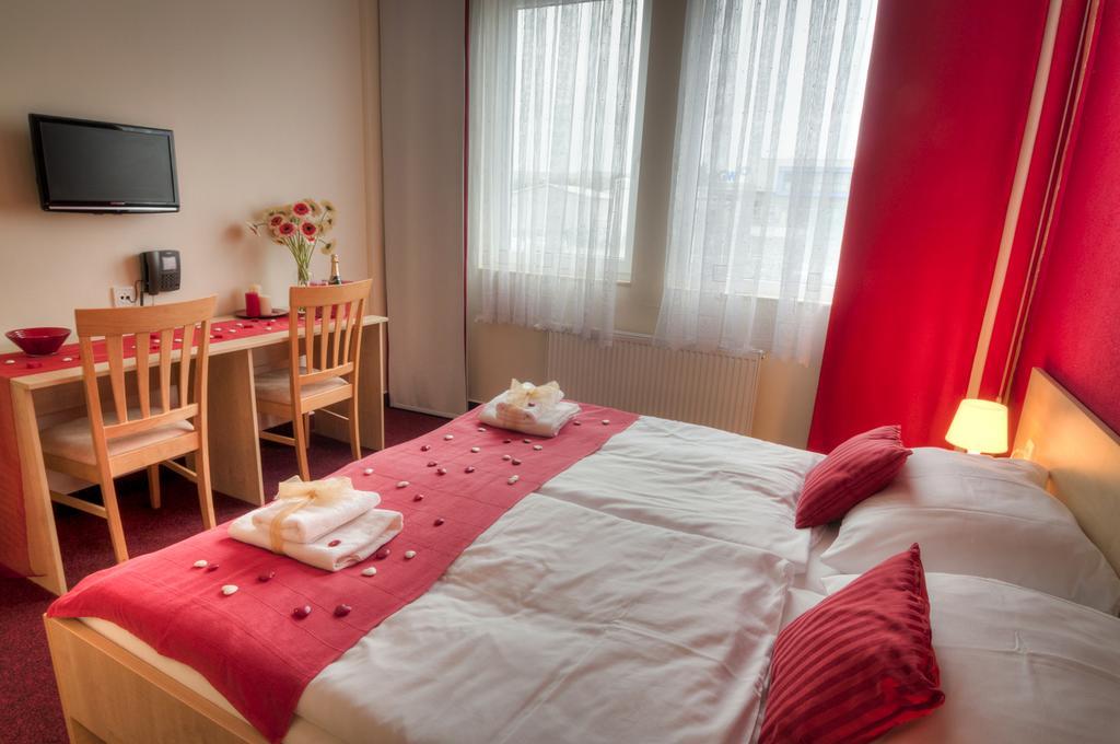 City Hostel Brno Modřice Εξωτερικό φωτογραφία