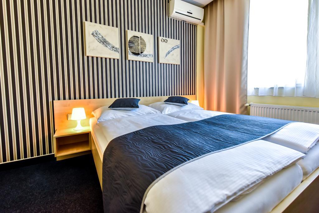 City Hostel Brno Modřice Εξωτερικό φωτογραφία