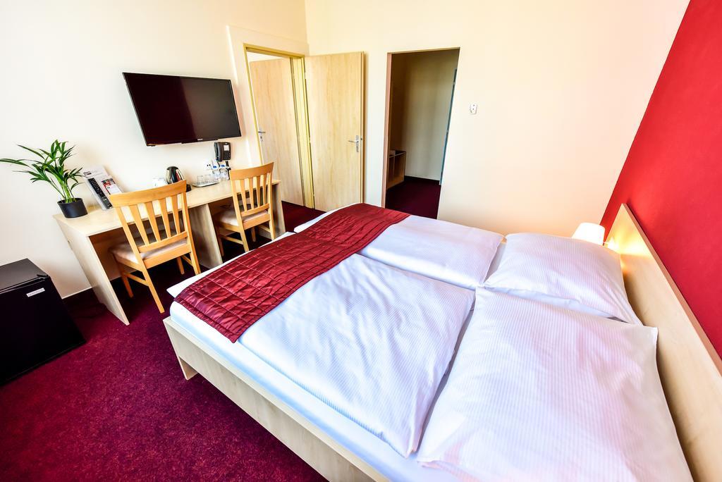 City Hostel Brno Modřice Εξωτερικό φωτογραφία