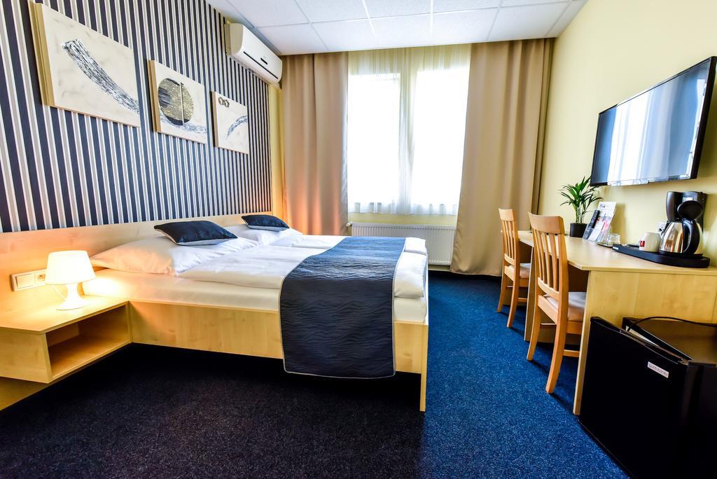 City Hostel Brno Modřice Εξωτερικό φωτογραφία