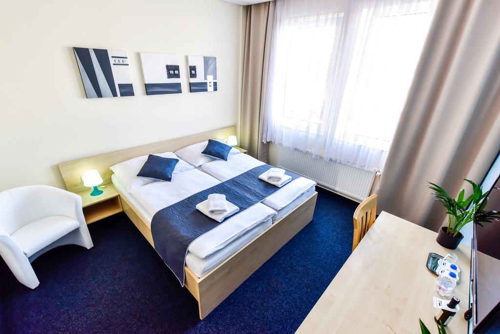 City Hostel Brno Modřice Εξωτερικό φωτογραφία