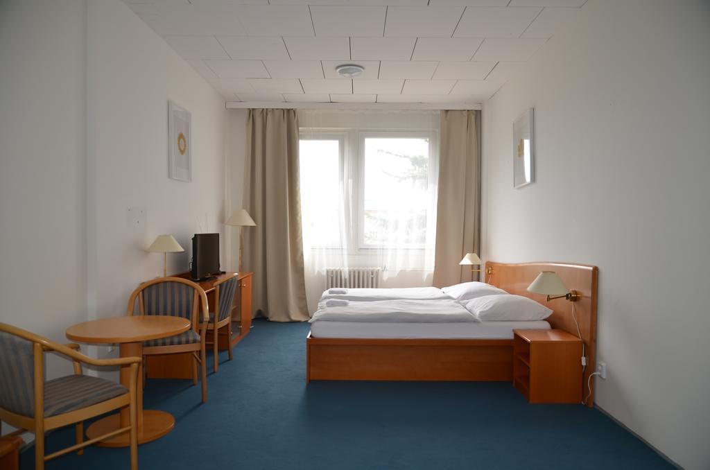 City Hostel Brno Modřice Εξωτερικό φωτογραφία
